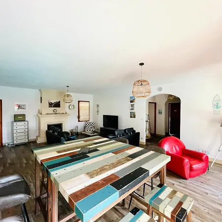 Villa Avec Piscine Les Bains *